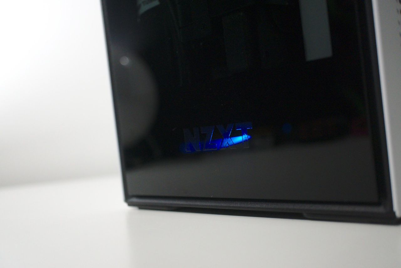 NZXT H1
