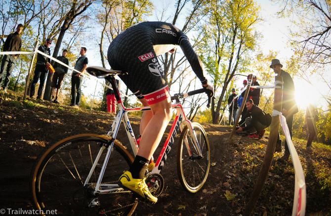 Troy Wells (Clif Bar) riding into the blinding sun