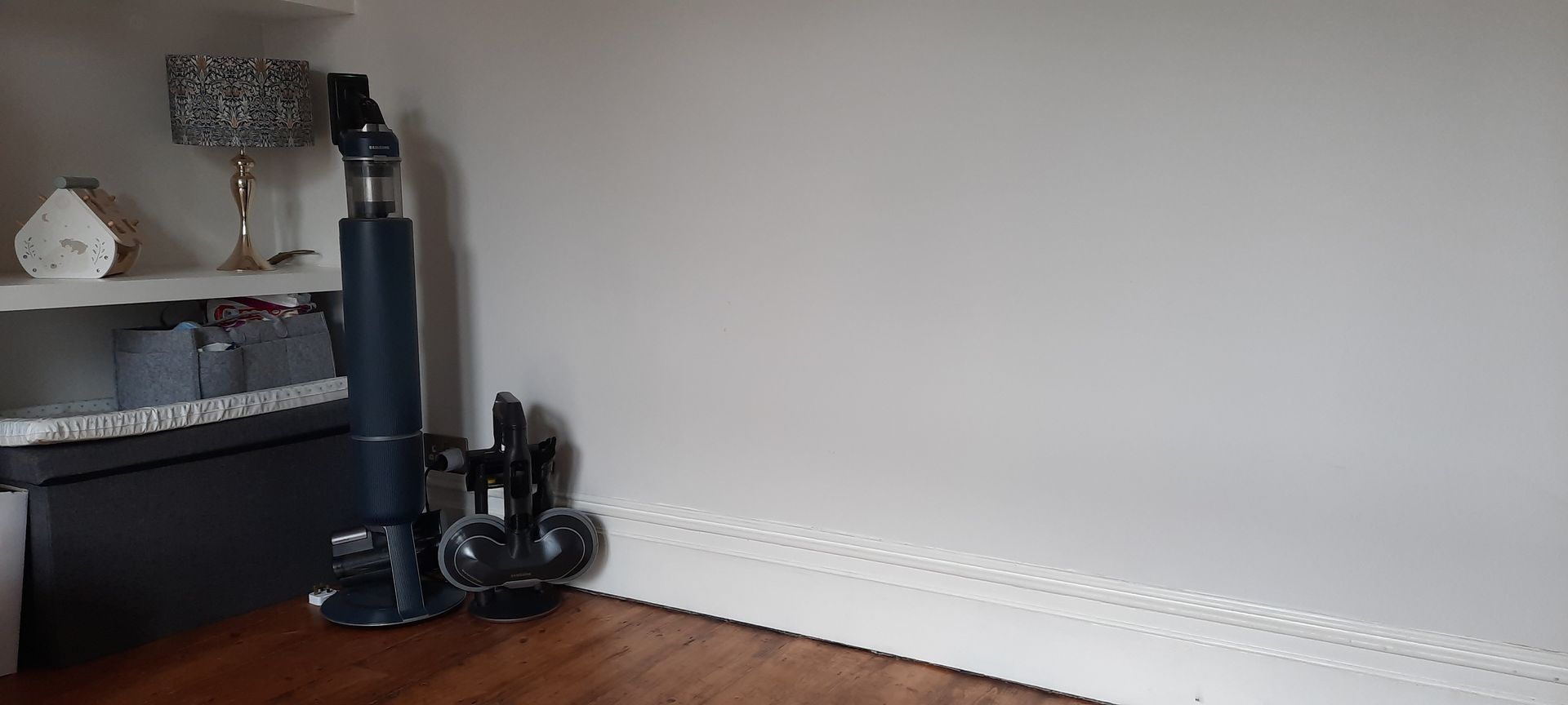 Samsung bespoke jet on display