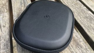 the carrying case for the yamaha yh-l700a