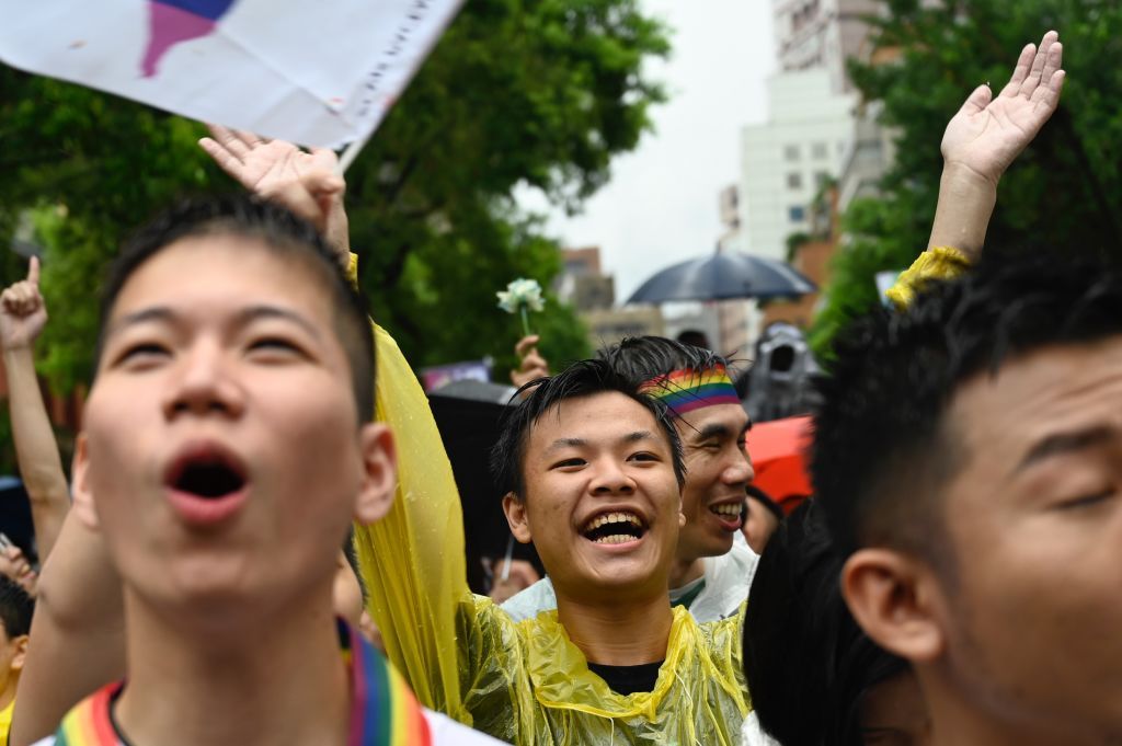 Taiwan legalizes same-sex marriage