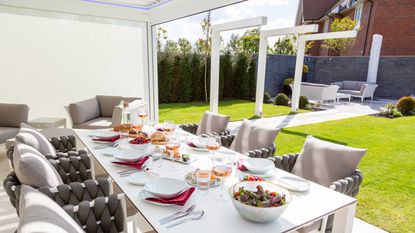 modern patio in garden designed by consilium hortus