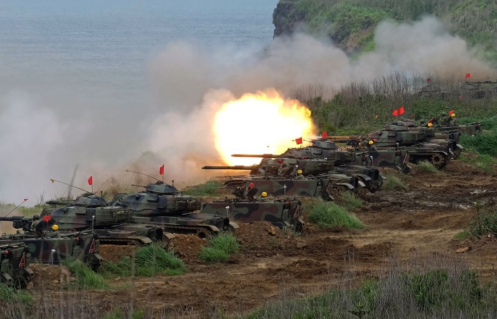 Taiwan fires U.S.-supplied weapons in drill