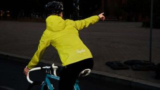 best-cycling-jackets-rapha-commuter-yellow
