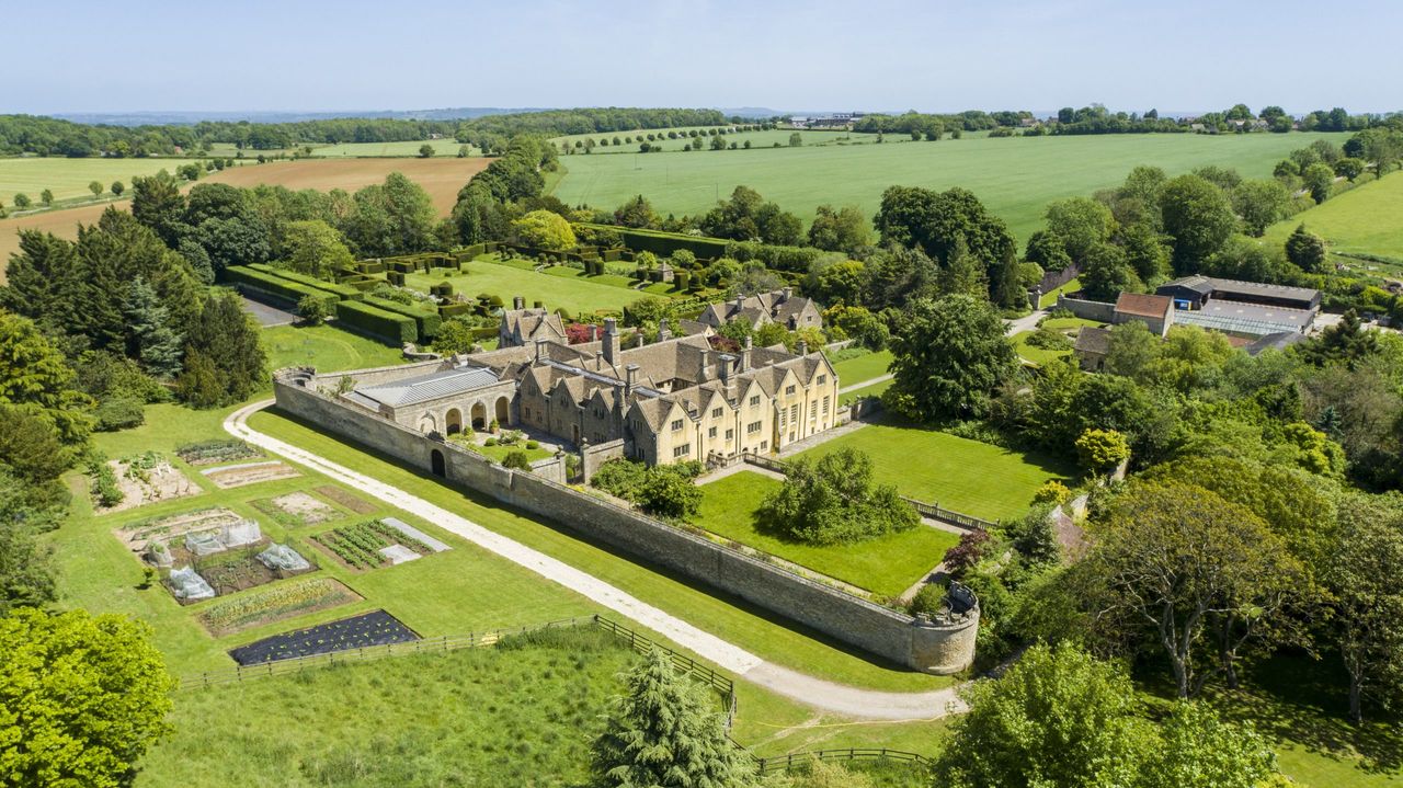 Hazelbury Manor is set in splendid grounds.