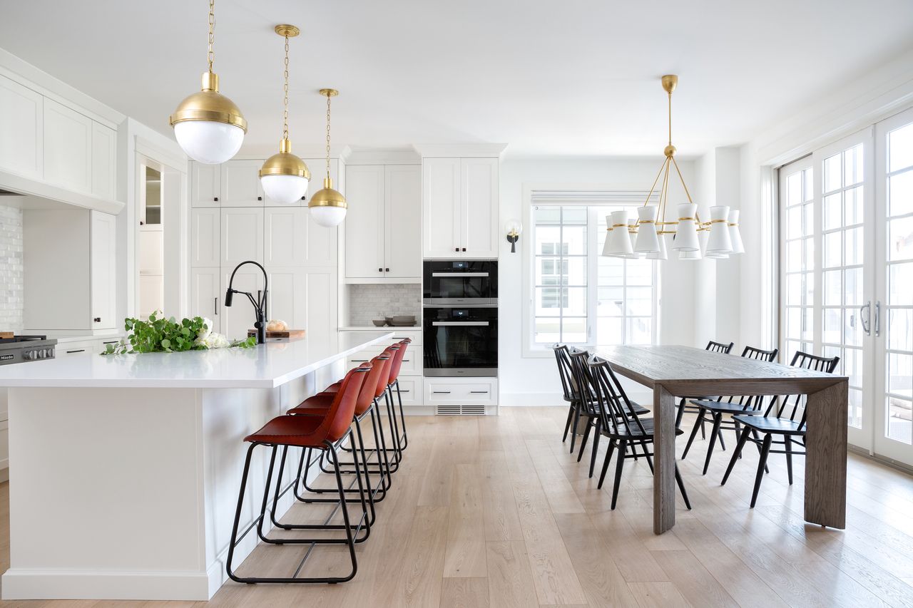 Should light fixtures match throughout a house? Livingetc