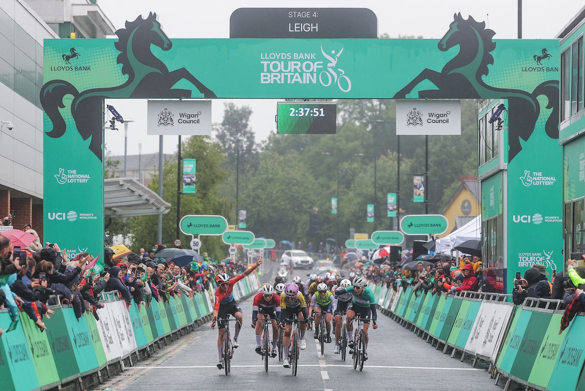 Christine Majerus (Worx-Protime) celebrates but Ruby Roseman-Gannon (Liv-AlUla-Jayco) wins Stage 4 of the 2024 Lloyds Bank Women's Tour of Britain in Leigh