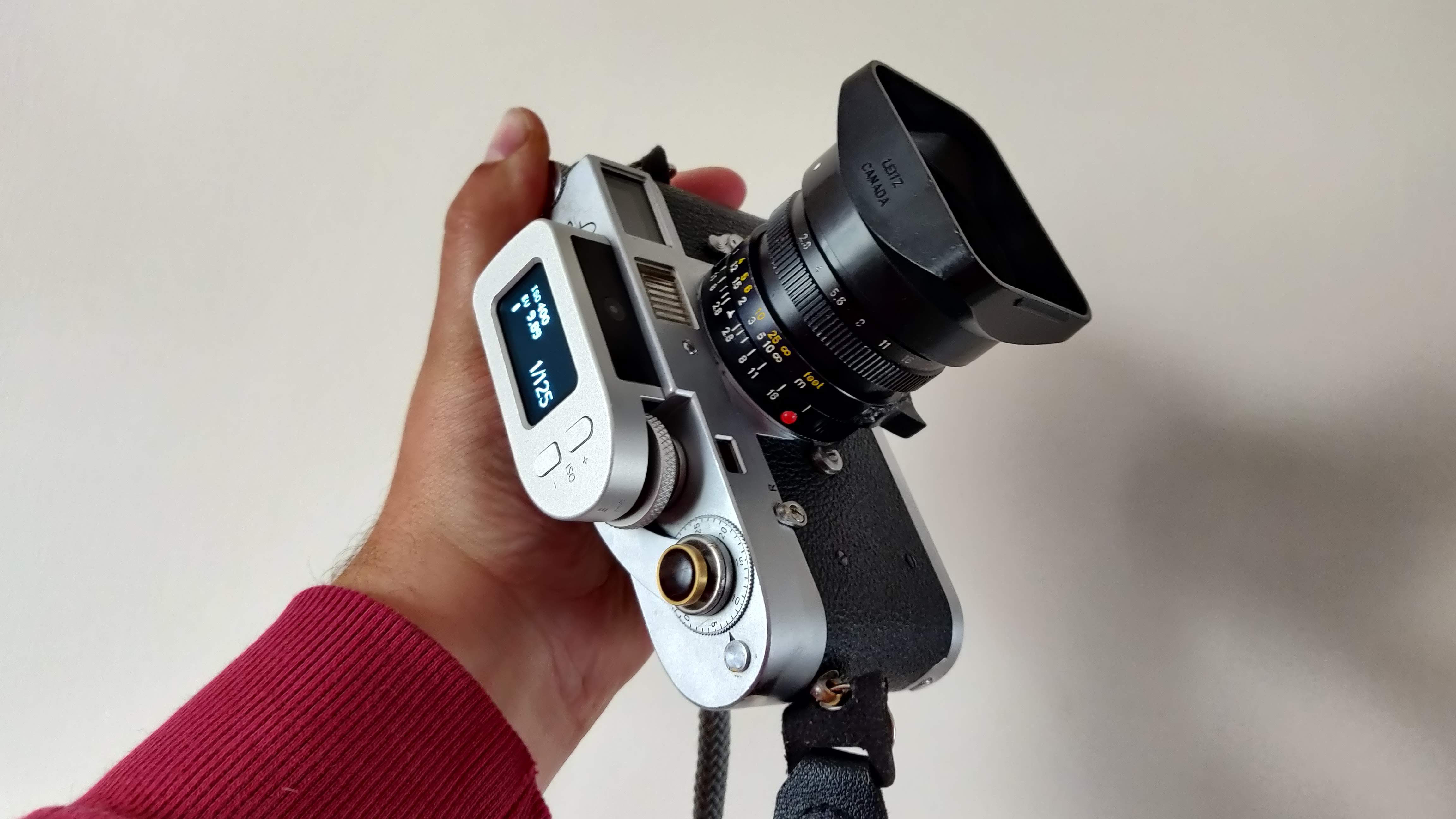 Keks M-Meter on a Leica M2