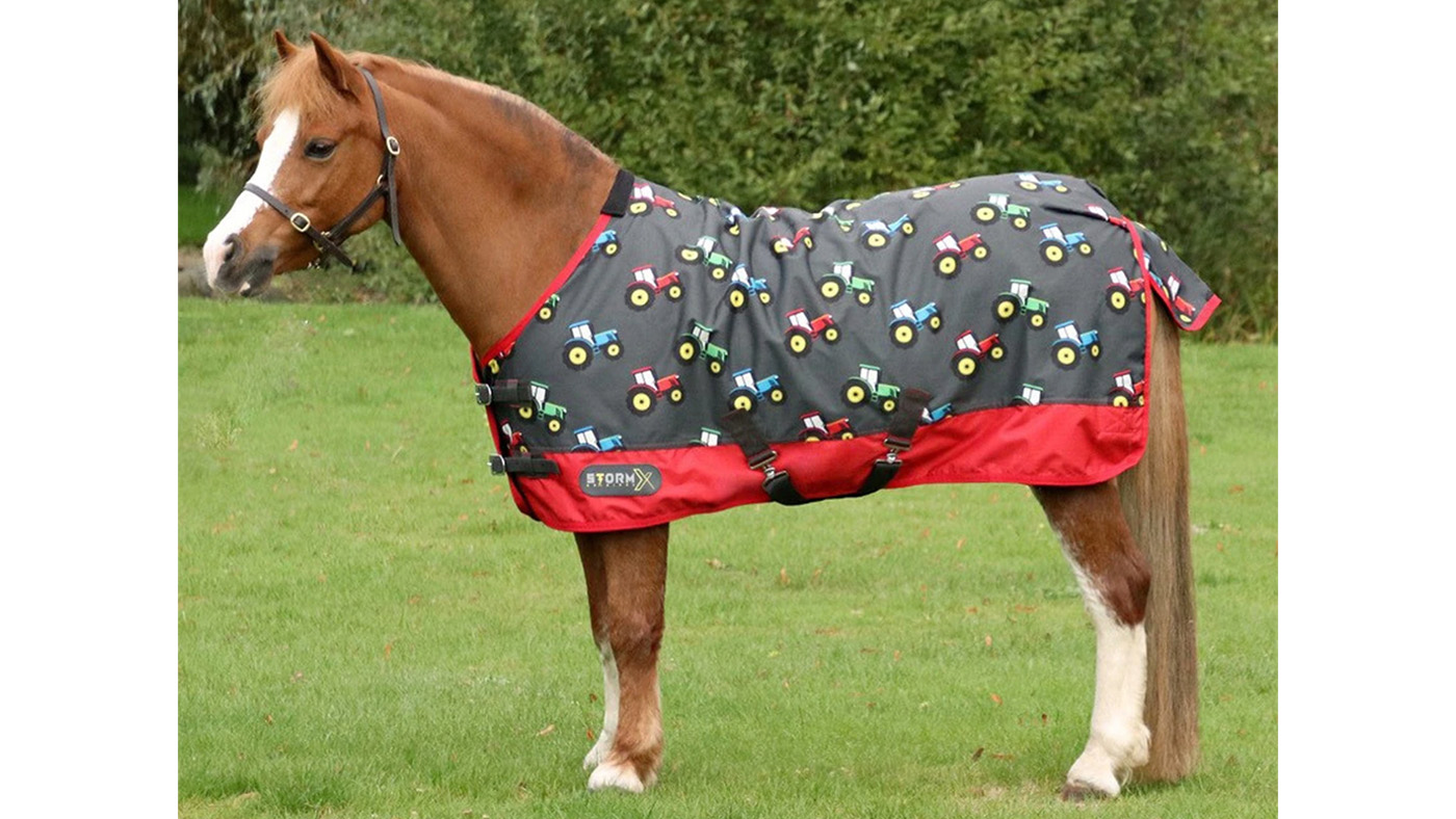 StormX Tractor patterned horse rug