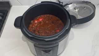Crock-Pot Express full of chill in a kitchen counterop