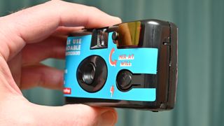 Lomography Simple Use Reloadable Film Camera Color Negative