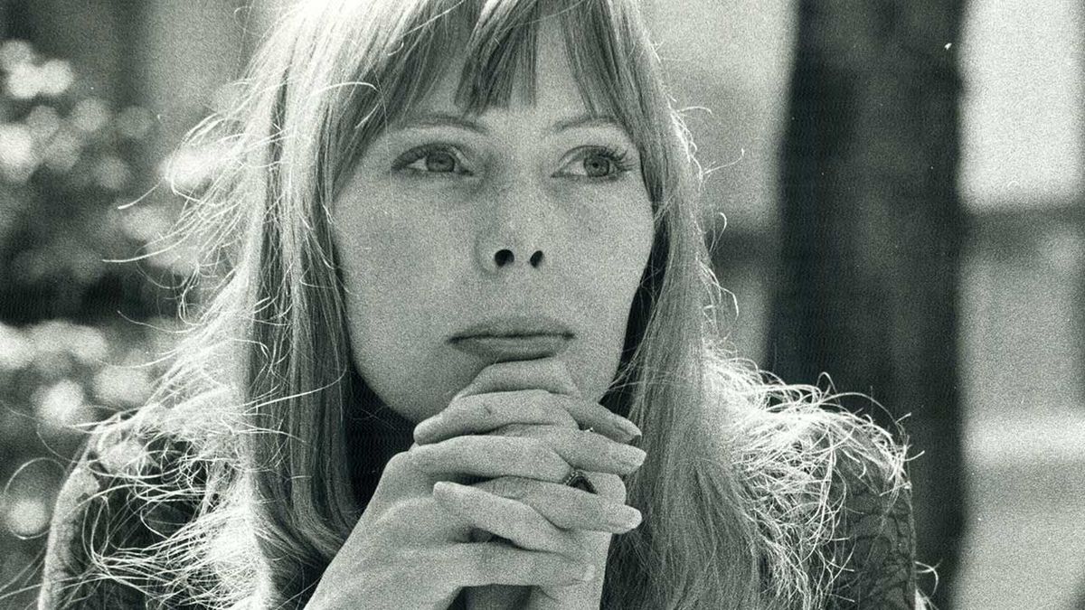 Joni Mitchell to release two live sets taped by Jimi Hendrix in 1968 ...