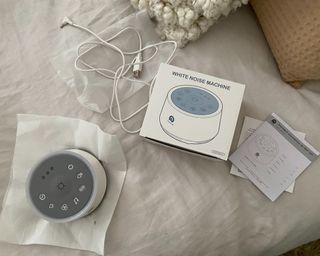 Dreamegg D11 white noise machine with box and packaging