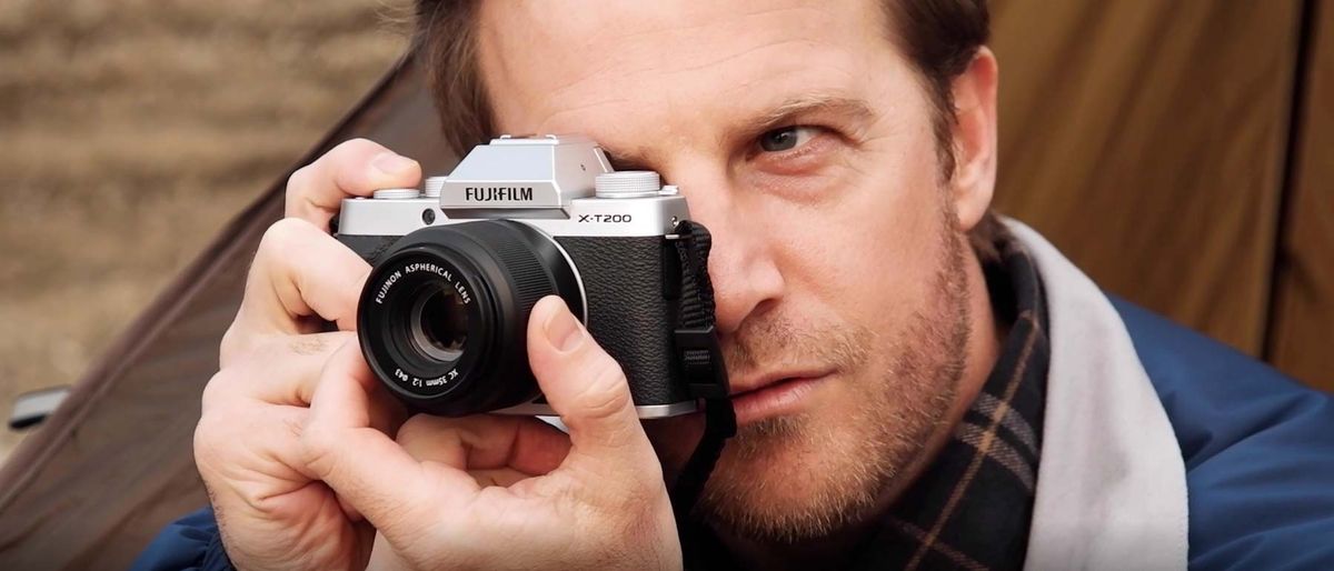 Fujifilm X-T200 Review