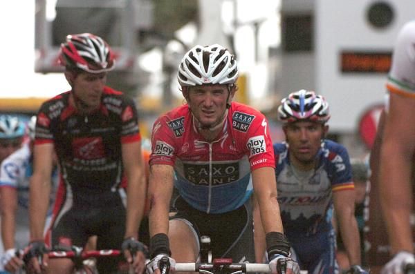 Frank Schleck (Saxo Bank) finished the stage with a blood leg and arm.