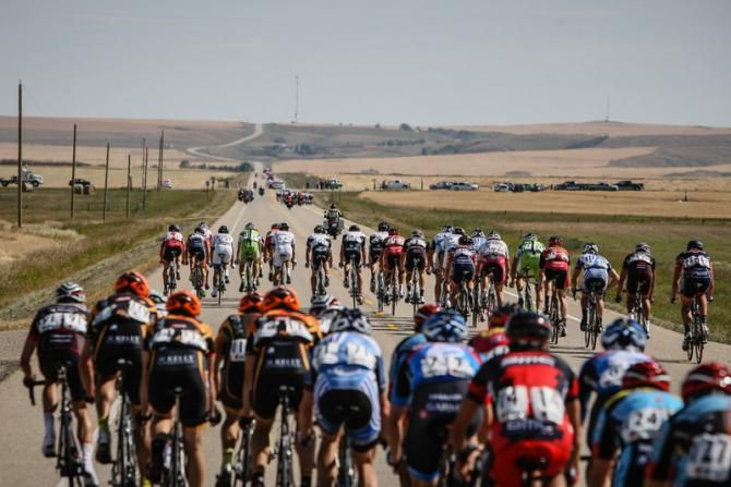 Echelons form as the crosswinds come in hard.