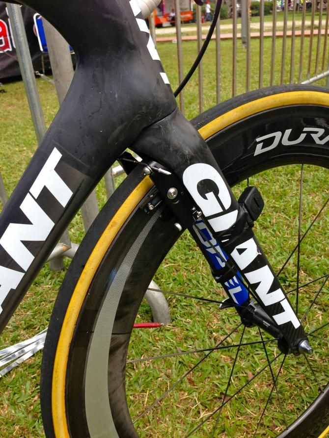 The rear-facing brake on Bos' Propel