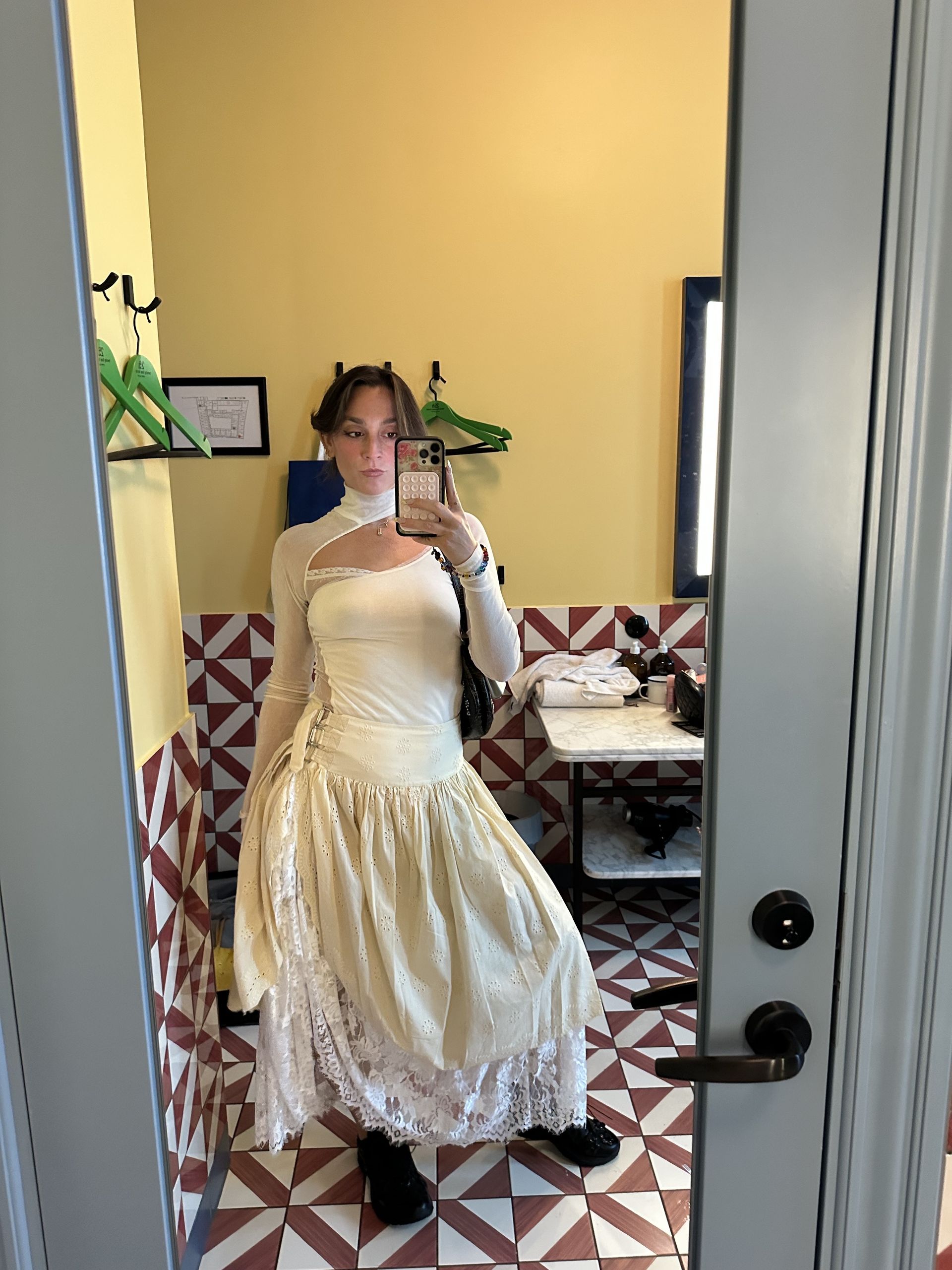 Outfit selfies
