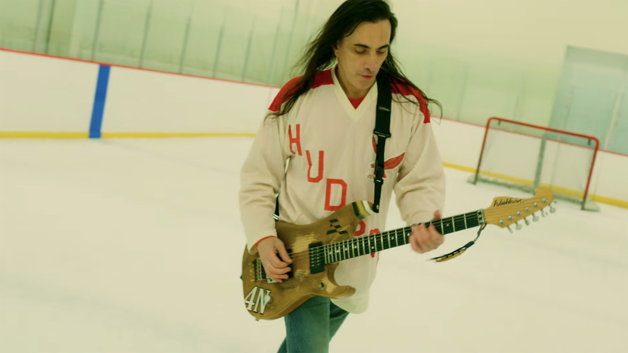 Nuno Bettencourt playing his Washburn N4