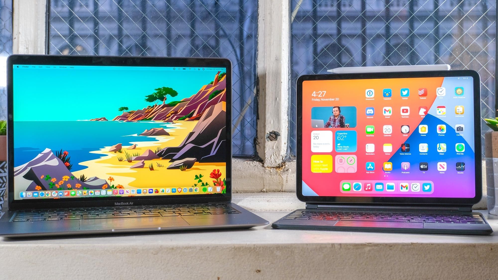 Apple MacBook Air （M1）とiPad Air 2のセット MacBook Air vs. iPad Pro: Which is right for you? | Tom's Guide