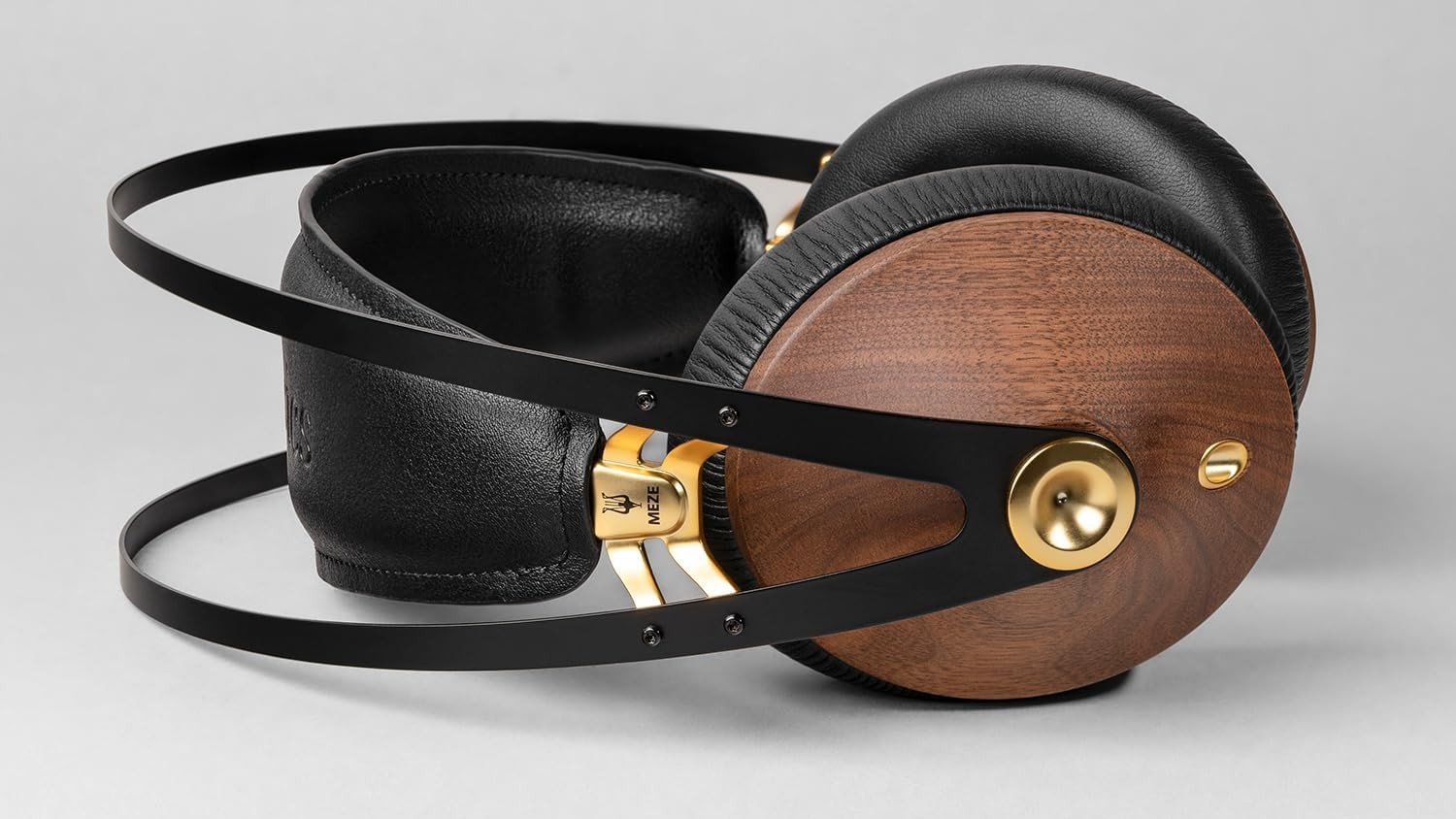 Product shot of Meze 99 Classics (2nd Gen) headphones