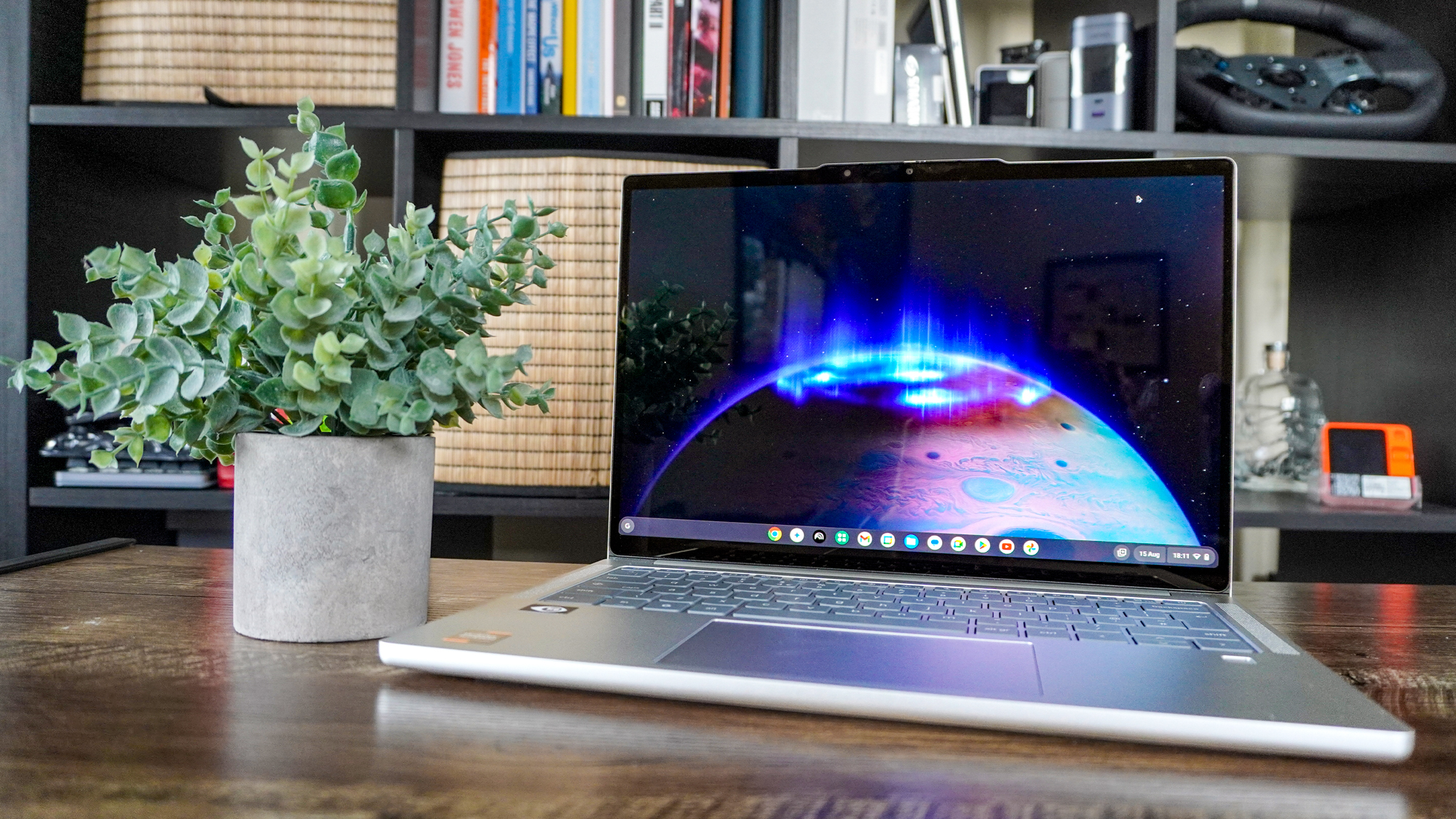 Lenovo Chromebook Plus 14