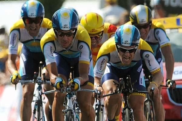 The final meters of the team time trial are incredibly painful... even if your team wins.