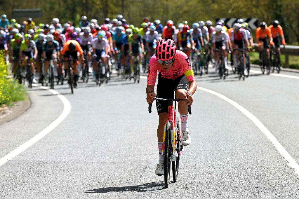 Itzulia Basque Country stage 3: Markel Beloki tests the water early on