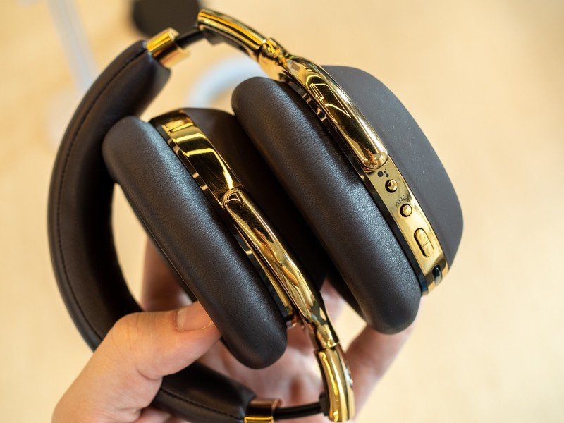 Montblanc Smart Headphones