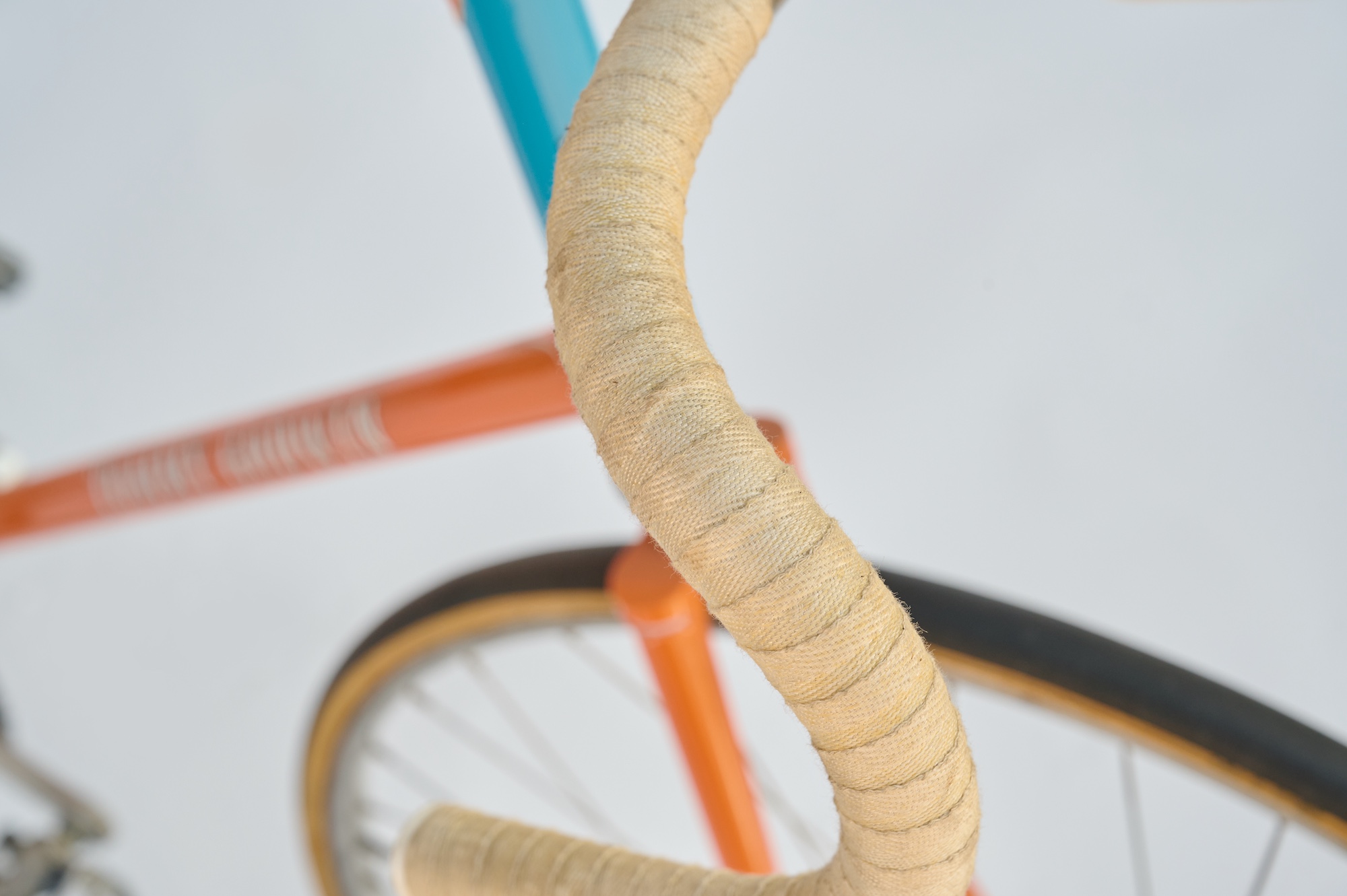 Cloth bar tape on Tommy Godwin track bike