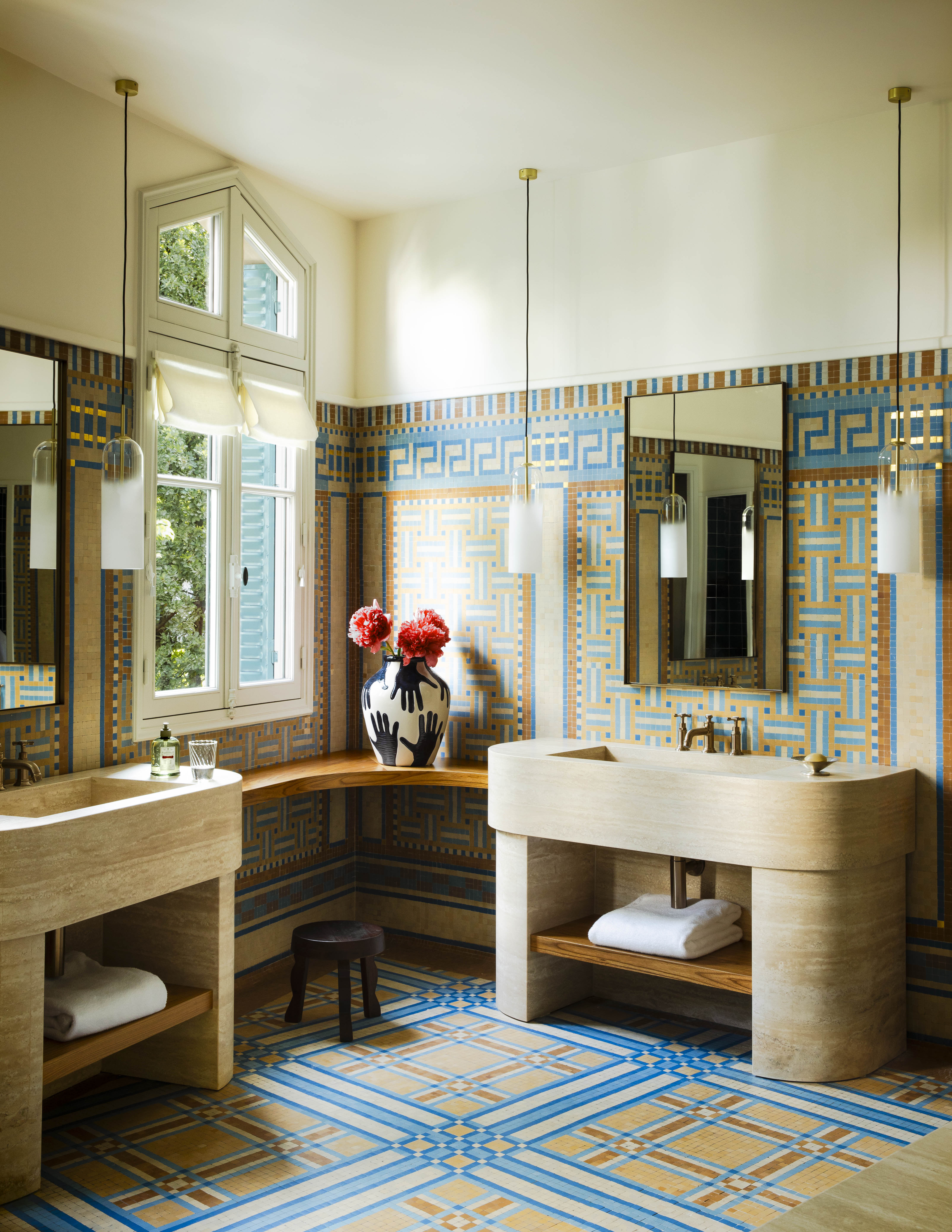 Villa Junot, a Montmartre townhouse with rich and colourful interiors