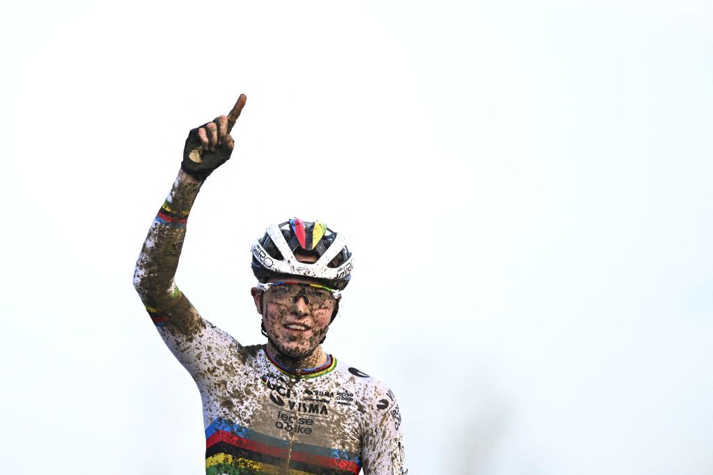 Dutch Fem Van Empel celebrates as she crosses the finish line to win the women&#039;s elite race of the &#039;GP Sven Nys&#039; cyclocross cycling event on Monday 01 January 2024 in Baal, stage 4/8 in the X2O Badkamers &#039;Trofee Veldrijden&#039; competition.
BELGA PHOTO JASPER JACOBS (Photo by JASPER JACOBS / BELGA MAG / Belga via AFP)