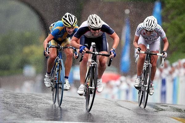 Nicole Cooke powered to a road race victory in the rain, but will she have enough motivation left in the time trial?