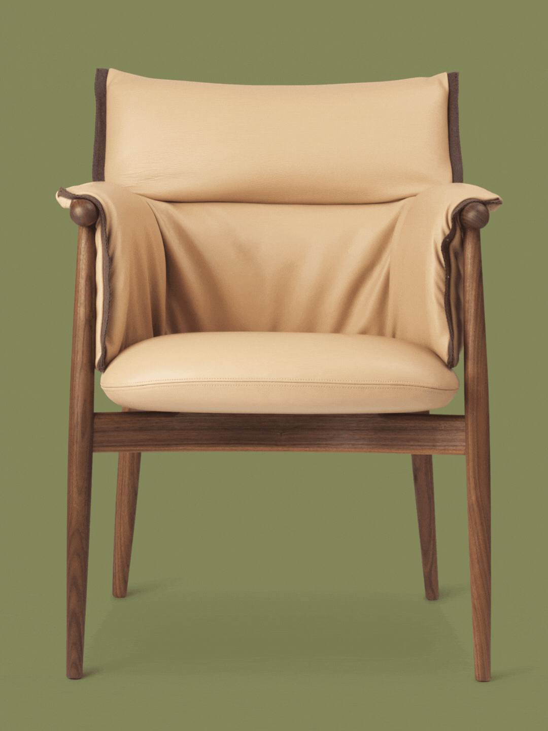 Carl Hansen , E005 | Embrace Armchair