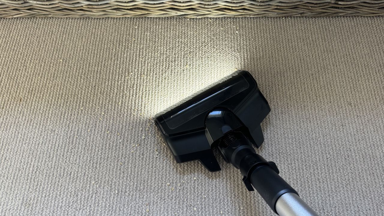 Bosch Unlimited 7 Aqua vacuum testing