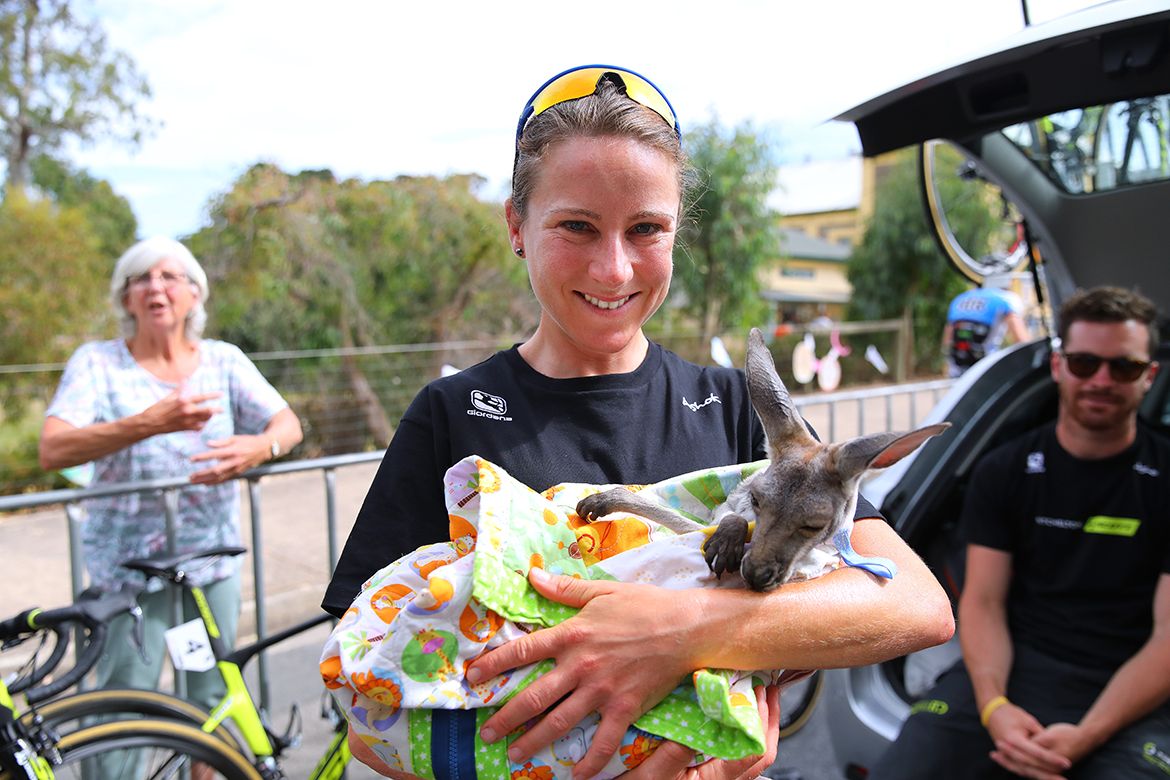 Annemiek van Vleuten with a joey pre-stage