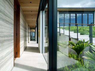 indoor and outdoor relationship at Maui House