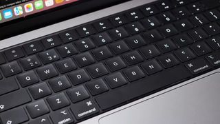 Le clavier d'un Apple MacBook Pro 14 pouces de 2021
