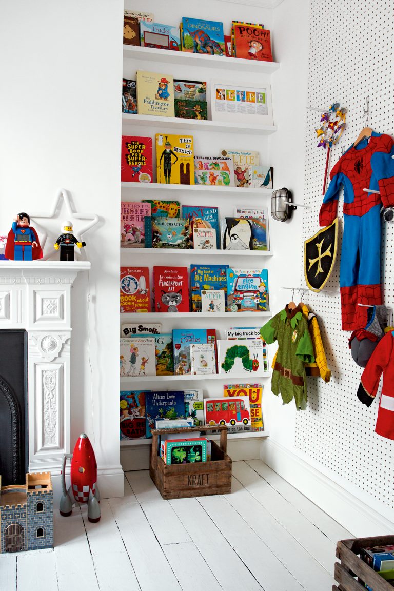 kids room ideas with book ledges or shallow shelves