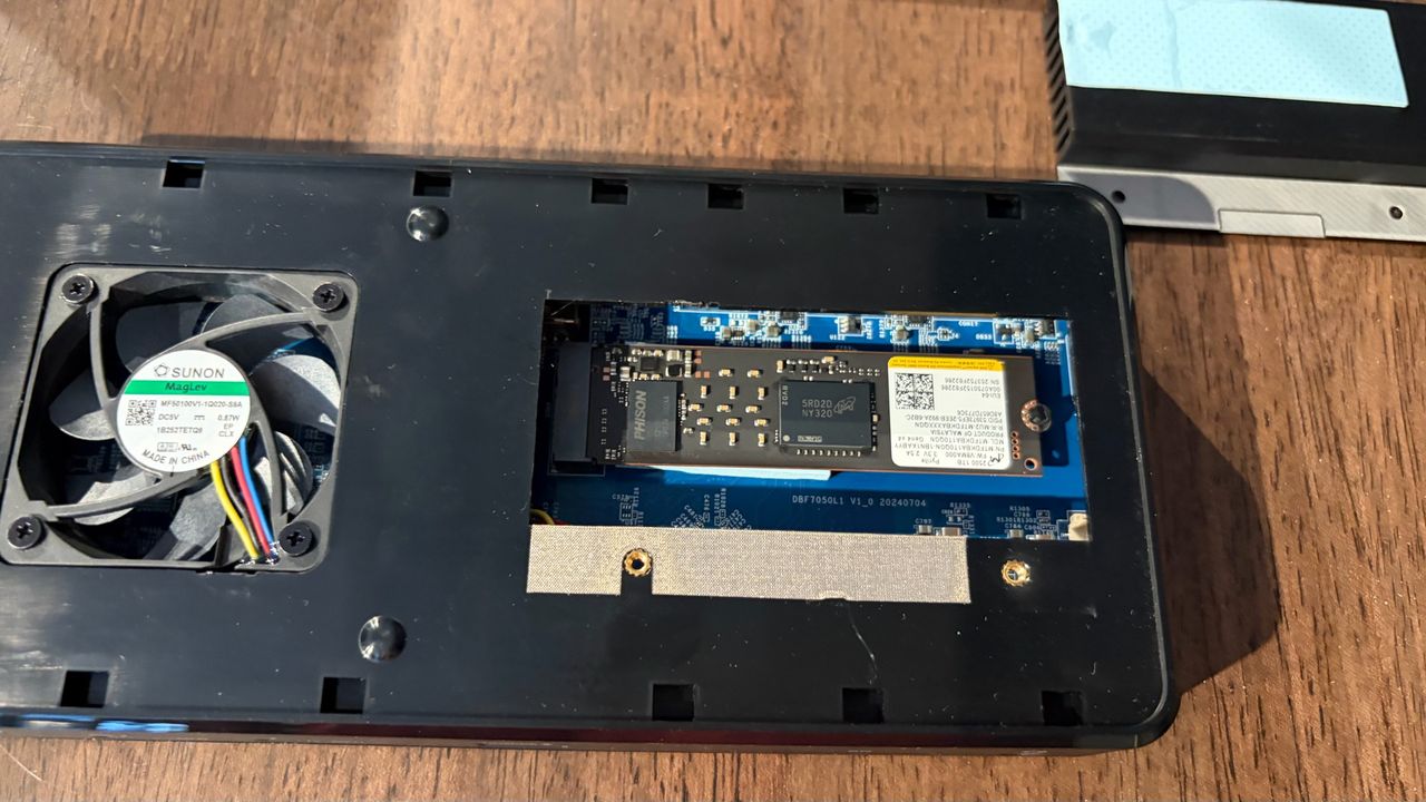 VectoTech V-Core vs Orico TB5