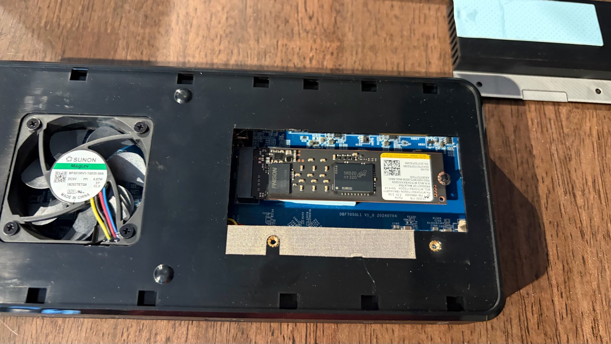 VectoTech V-Core vs Orico TB5