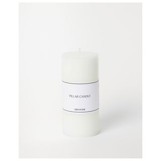 Pillar candle in white