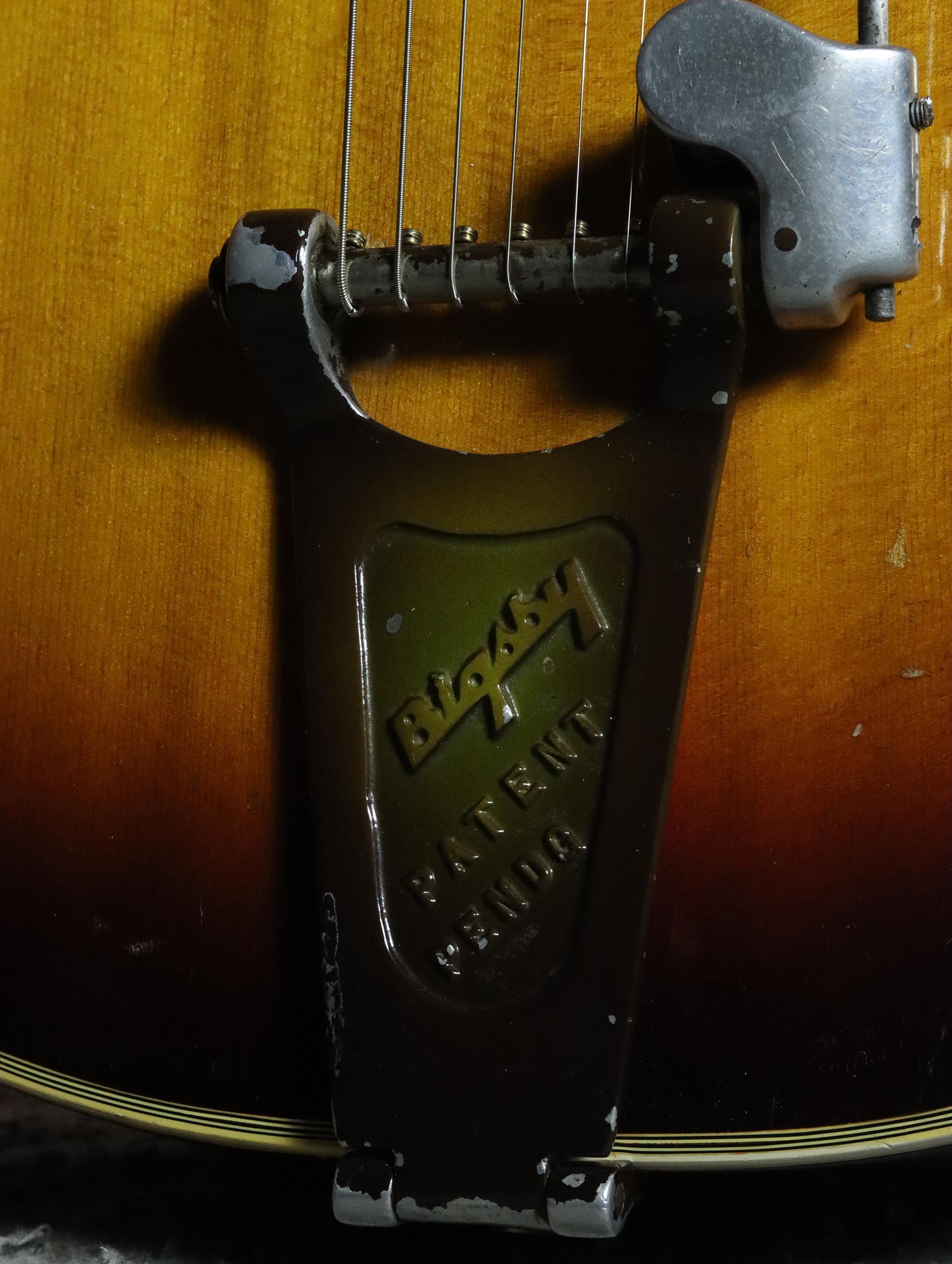 Merle Travis's 1968 Gibson Super 400