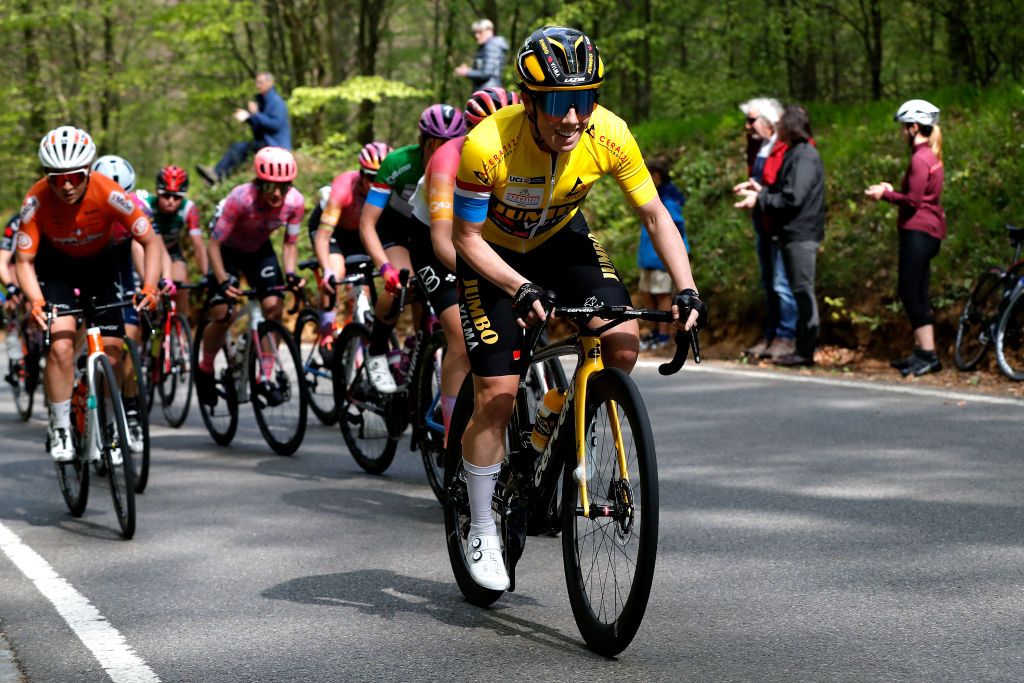 STEINFORT LUXEMBOURG APRIL 30 Anna Henderson of United Kingdom and Jumbo Visma Women Team Yellow Leader Jersey during the 14th Ceratizit Festival Elsy Jacobs 2022 Stage 1 a 1214km stage from Steinfort to Steinfort felsy on April 30 2022 in Steinfort Luxembourg Photo by Bas CzerwinskiGetty Images