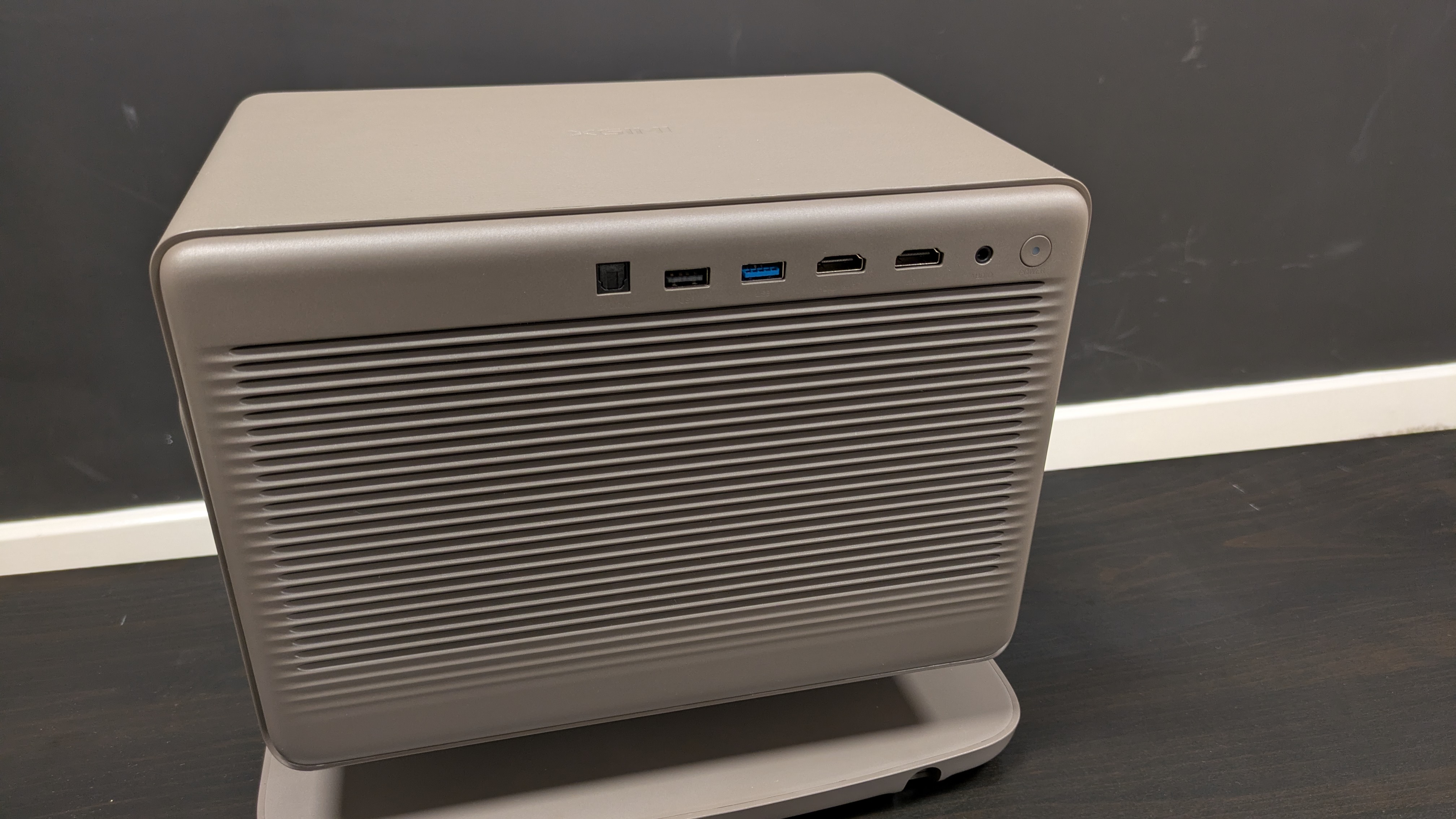 Xgimi Horizon 20 Max rear ports