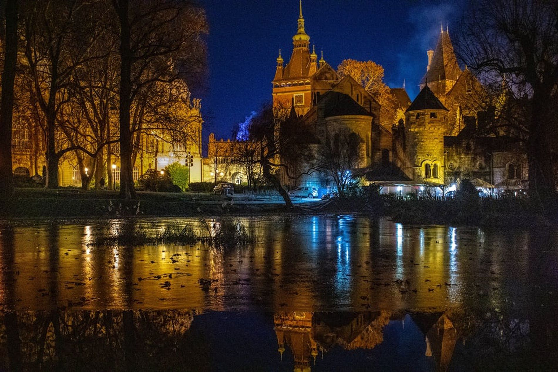 Gurushots - Night Photography