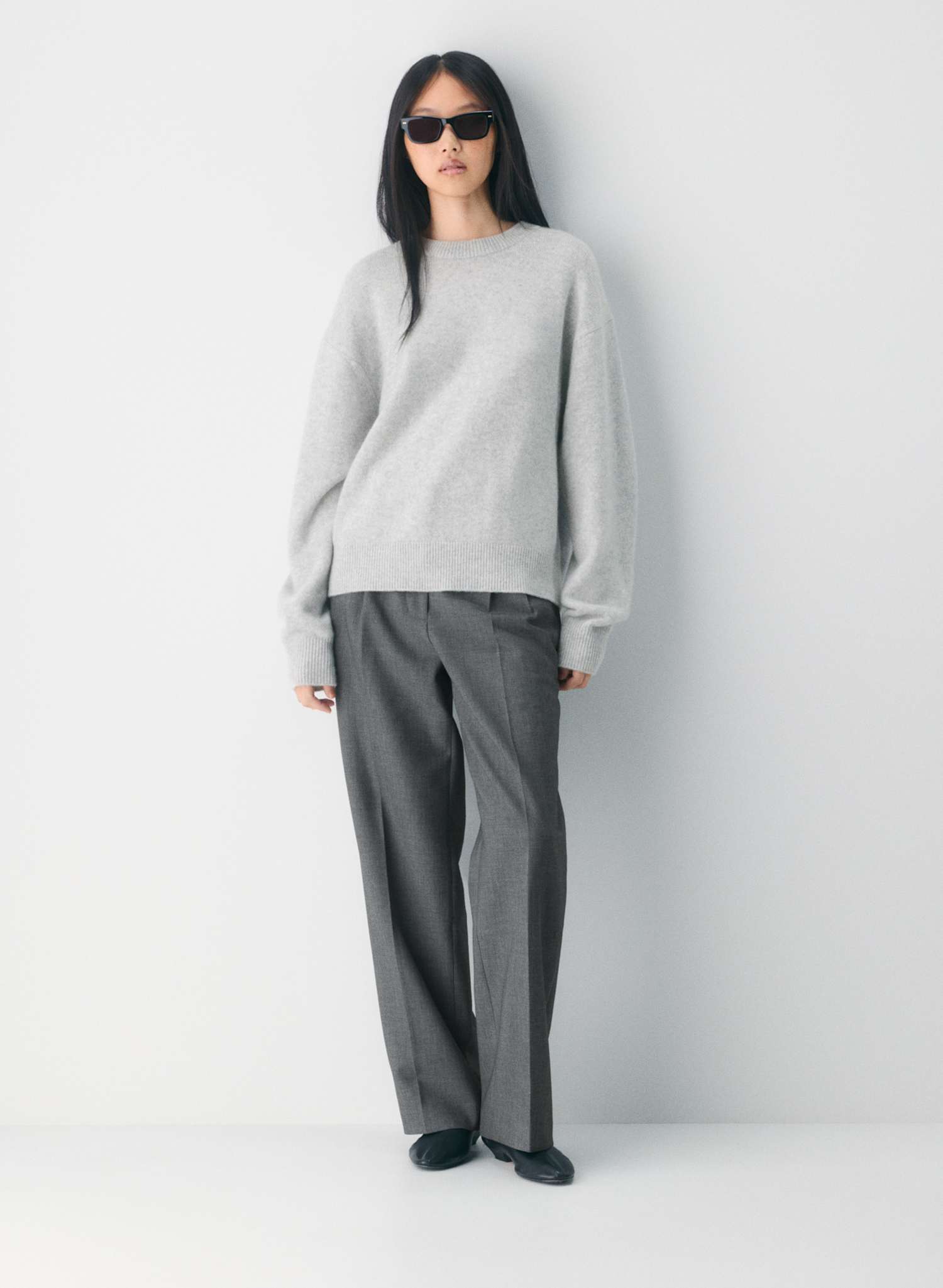 Essential Cashmere Relaxed Crew Sweater