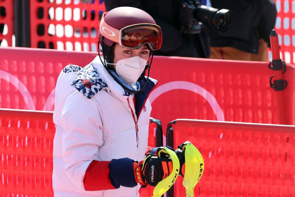 2022 Olympics: Mikaela Shiffrin eliminated from slalom just seconds ...