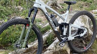 RockShox’s completely new Lyrik trail fork delivers next-level silent suspension performance 90 percent of the time, but it’s definitely got some teething troubles
