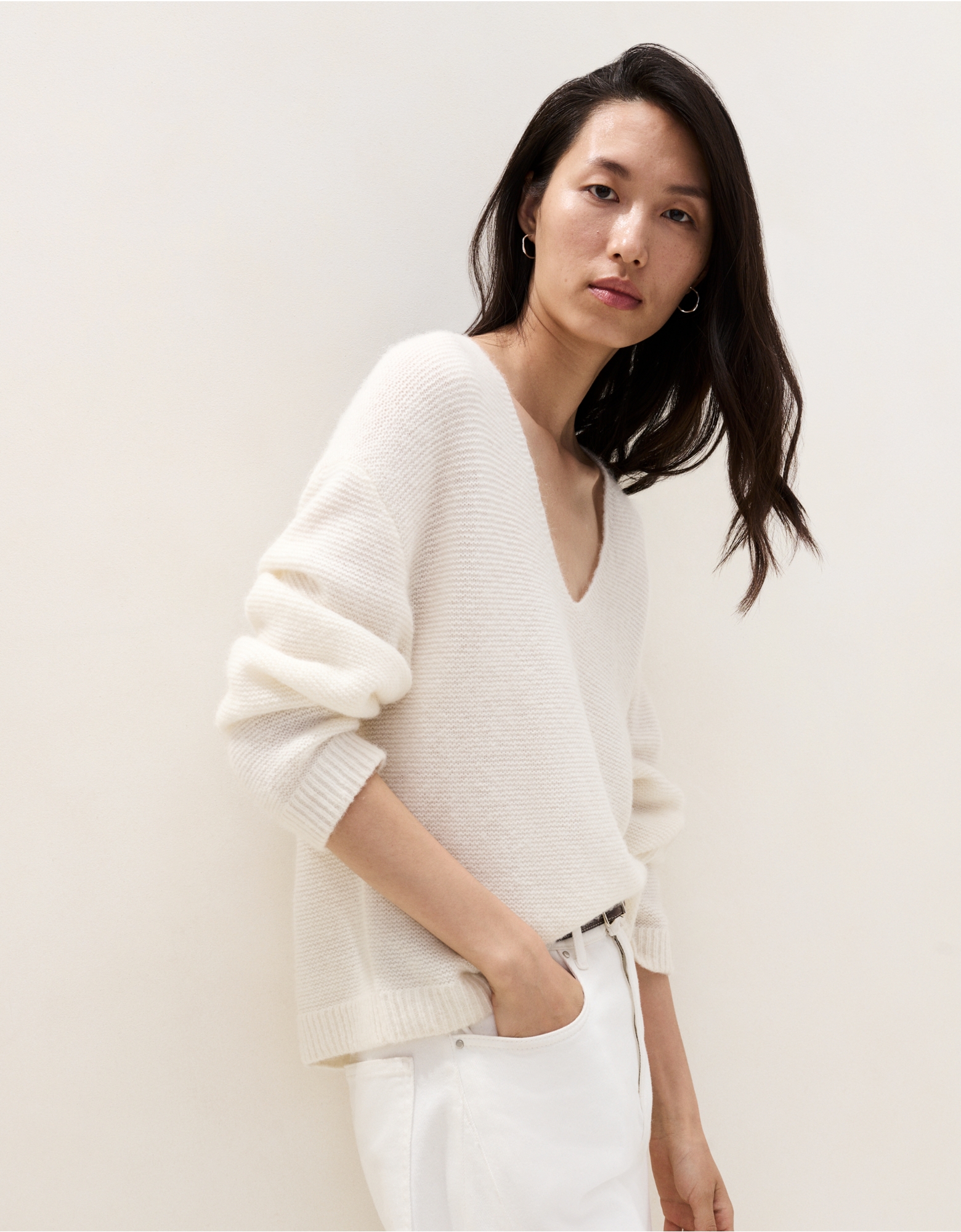 The White Company, Textured Stitch V Neck Jumper with Alpaca